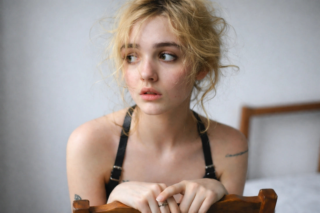 Vintage dust and texture effects for analog style portraits